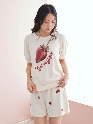 Airy Moco Strawberry Jacquard Shorts