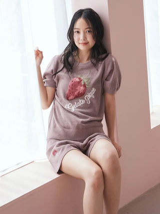 Airy Moco Strawberry Jacquard Shorts