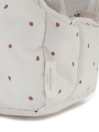 CAT & DOG Strawberry Quilted Carry Bag by Gelato Pique USA. A fluffy cotton strawberry print tote quilted bag for adults. The zippered top cover fits dogs and cats up to 6 kg. 