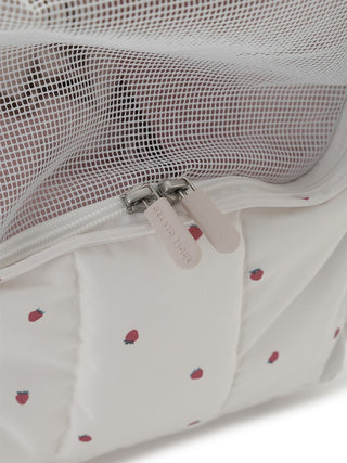 CAT & DOG Strawberry Quilted Carry Bag by Gelato Pique USA. A fluffy cotton strawberry print tote quilted bag for adults. The zippered top cover fits dogs and cats up to 6 kg. 