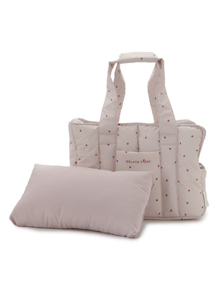 CAT & DOG Strawberry Quilted Carry Bag by Gelato Pique USA. A fluffy cotton strawberry print tote quilted bag for adults. The zippered top cover fits dogs and cats up to 6 kg. 