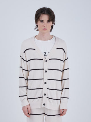 Gelato Pique USA men's Temperature Control Smoothy Border Cardigan. "Smoothie" material, which melts into your skin, is made from a temperature-controlling cardigan.