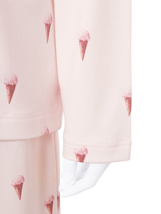 Pullover with an icy design from Gelato Pique USA. A sweater with ice cream cones printed all over the design.