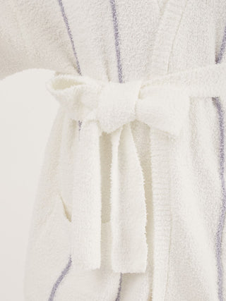 Indulge in luxury with our water absorbent robe gown made from soft and breathable moco fabrics. Experience ultimate comfort and functionality with this luxurious robe gown. Perfect for lounging or drying off after a shower or swim.