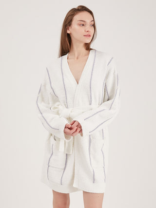 Indulge in luxury with our water absorbent robe gown made from soft and breathable moco fabrics. Experience ultimate comfort and functionality with this luxurious robe gown. Perfect for lounging or drying off after a shower or swim.
